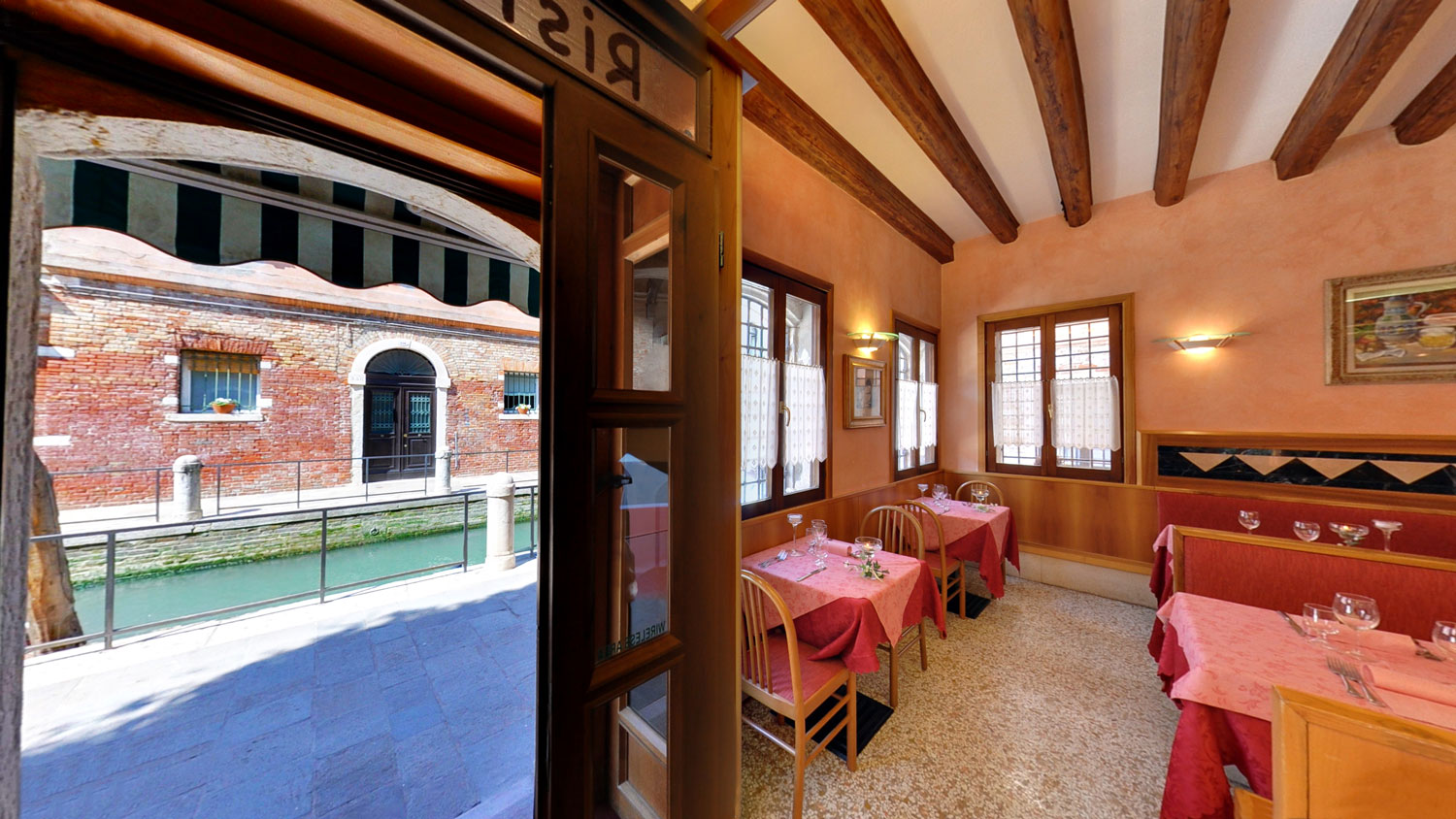Ristorante vista Canale